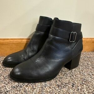 AEROSOLES Black Ankle Booties